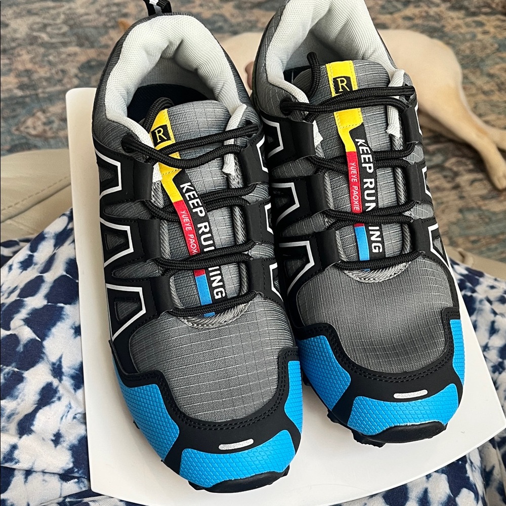 Women's Athletic Shoes - Black and Blue